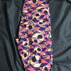 Lularoe nightmare before Christmas Leggings